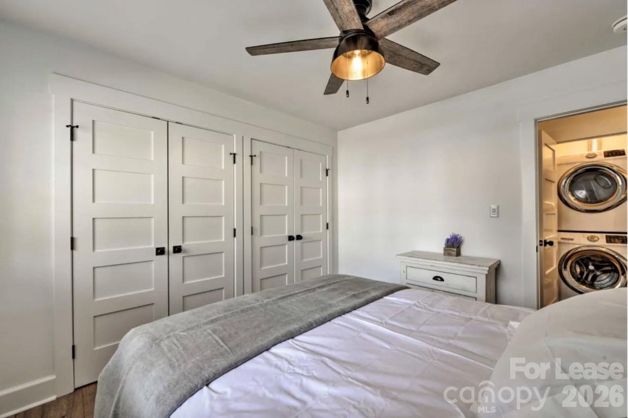 2113 Charlotte Dr - Photo 4 of 24