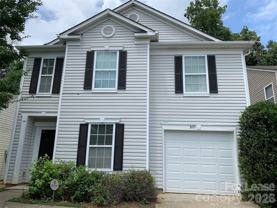3015 Meadow Knoll Dr - Photo 1 of 1