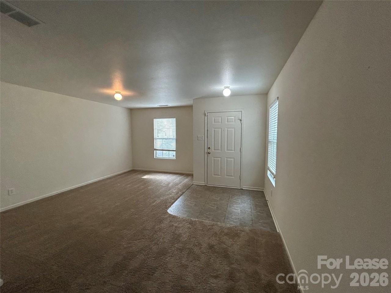 3015 Meadow Knoll Dr - Photo 3 of 18