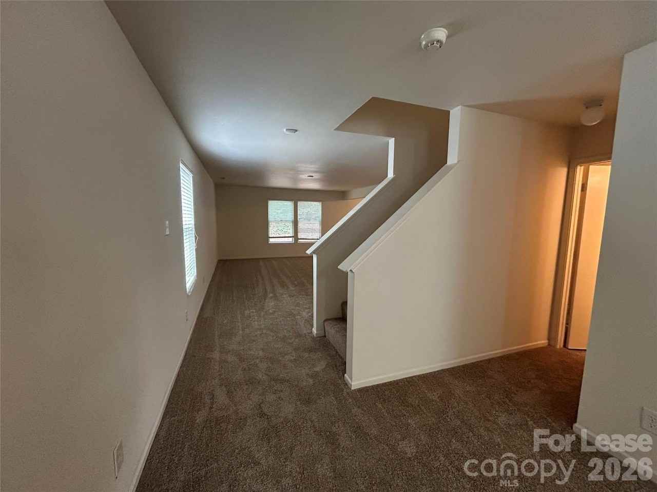 3015 Meadow Knoll Dr - Photo 4 of 18