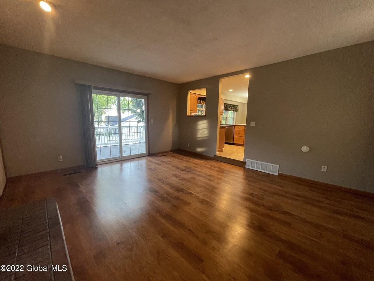 63 Swatling Rd - Photo 7 of 30