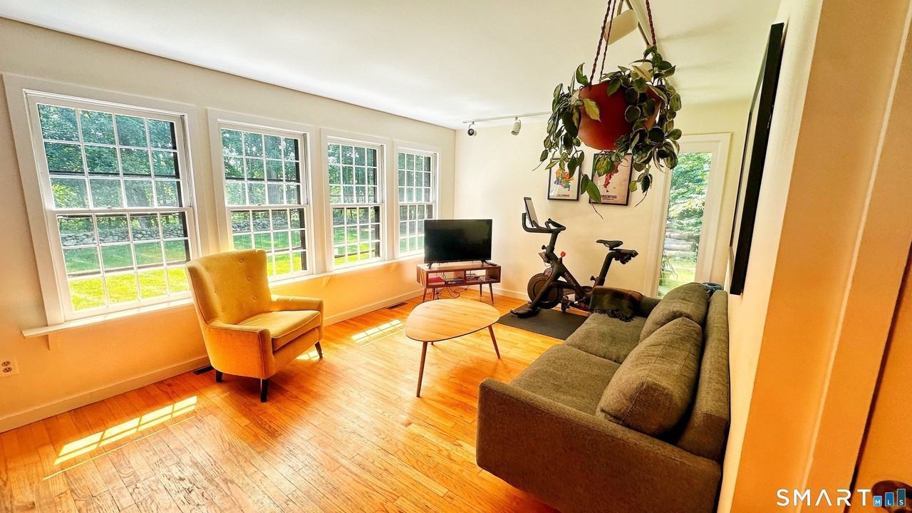 205 Pequot Trl - Photo 7 of 16