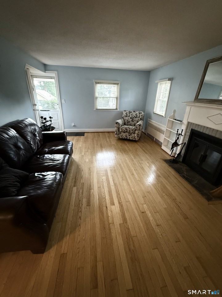 54 Harding Ave - Photo 6 of 21