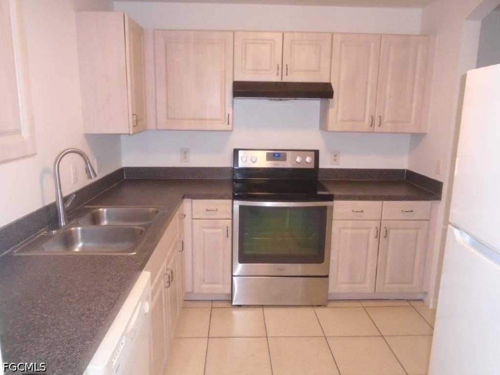 4414 25th St Sw - Photo 3 of 9