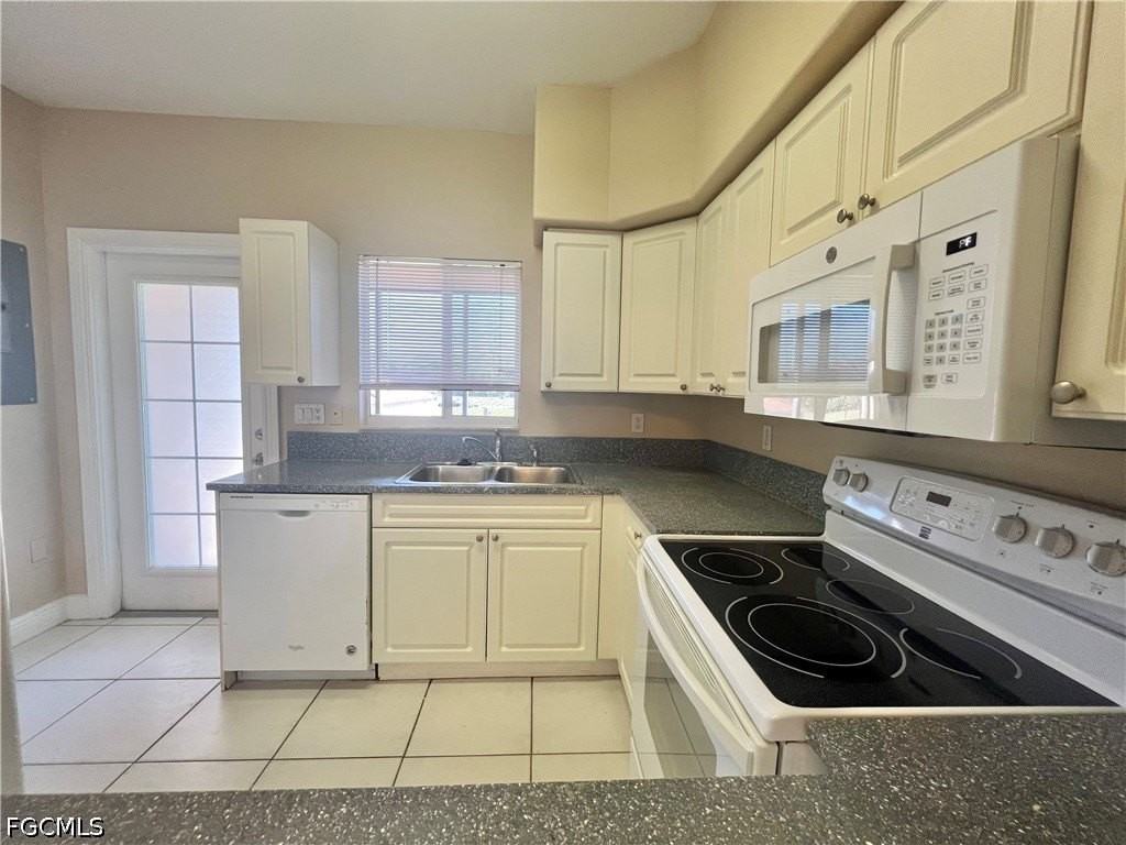 4175 Castilla Cir #203 - Photo 2 of 12