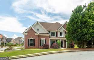 featured image of 820 Arbor Way