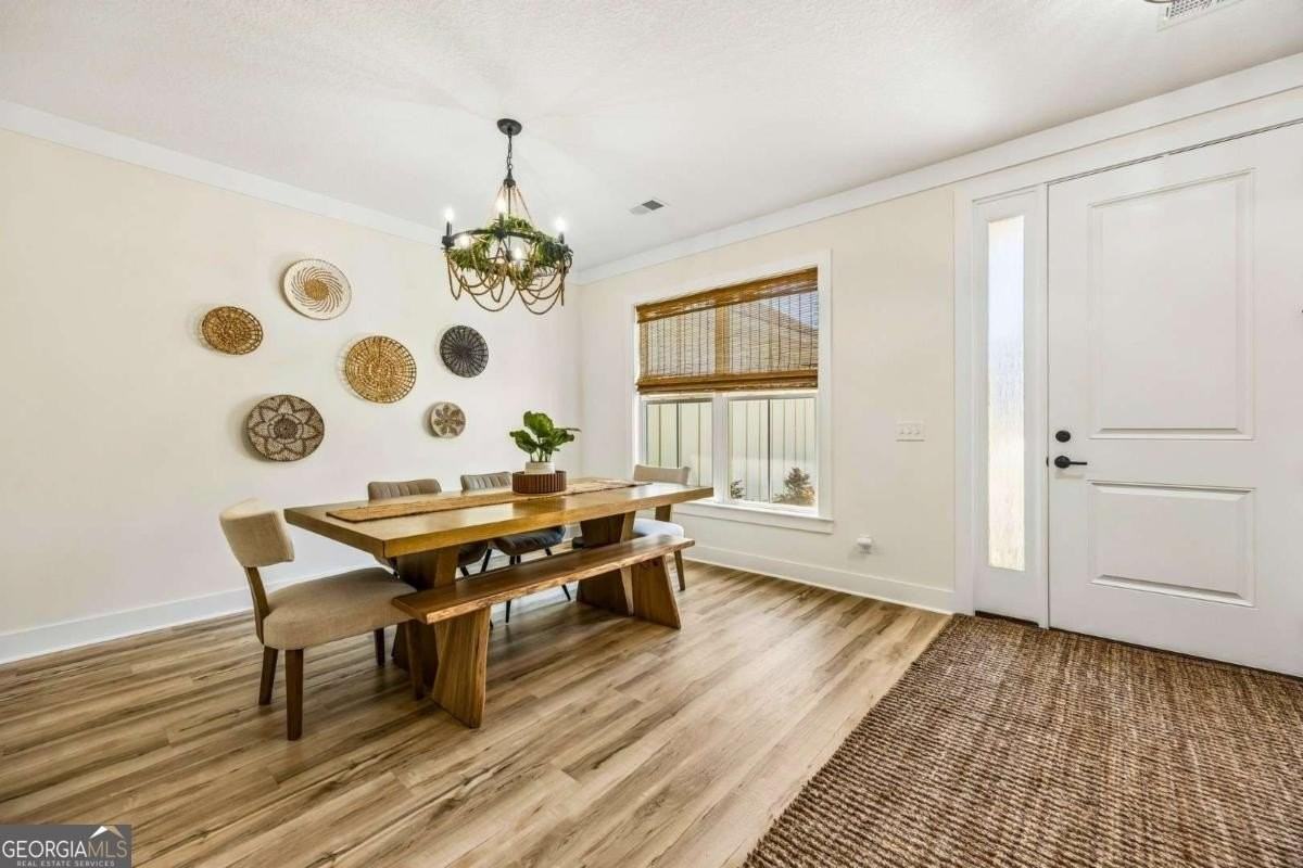 100 Carrington Way - Photo 7 of 42