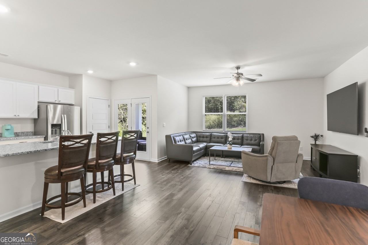 3688 Chevington Ct Se - Photo 2 of 24