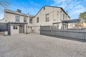 featured image of 2402 N Kansas St #B
