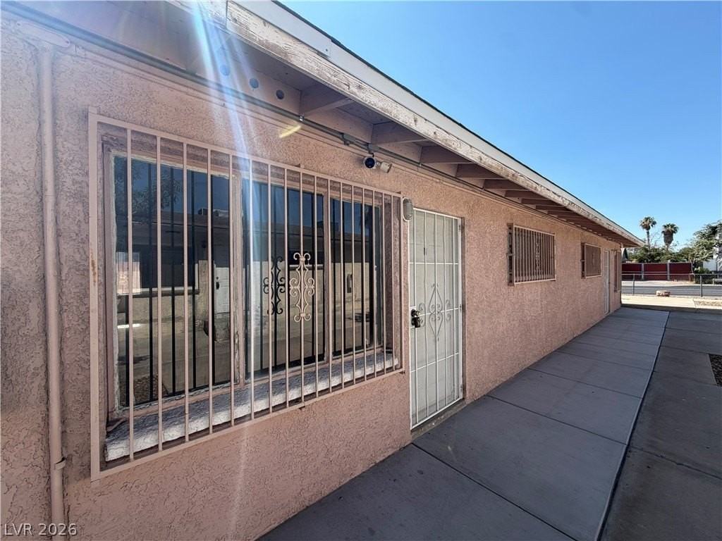 2111 Stewart Ave #B - Photo 4 of 27