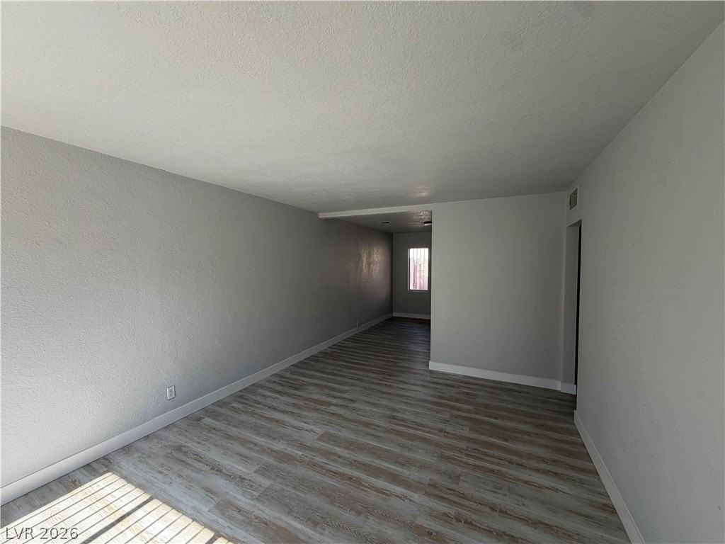 2111 Stewart Ave #B - Photo 6 of 27