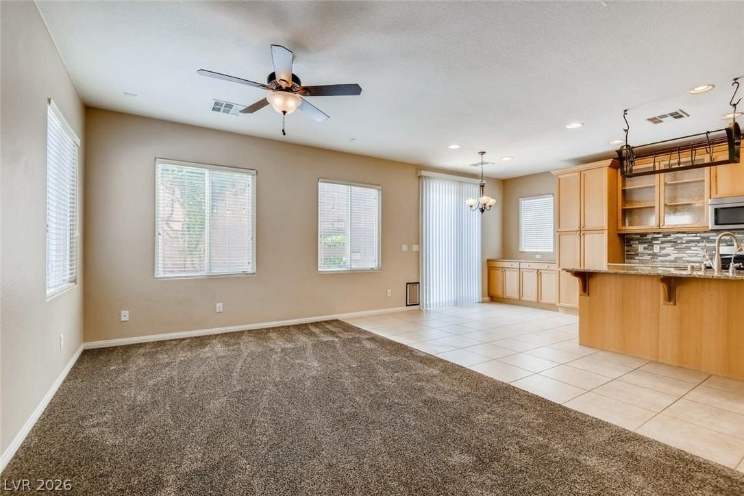 996 Wagner Valley St - Photo 3 of 17
