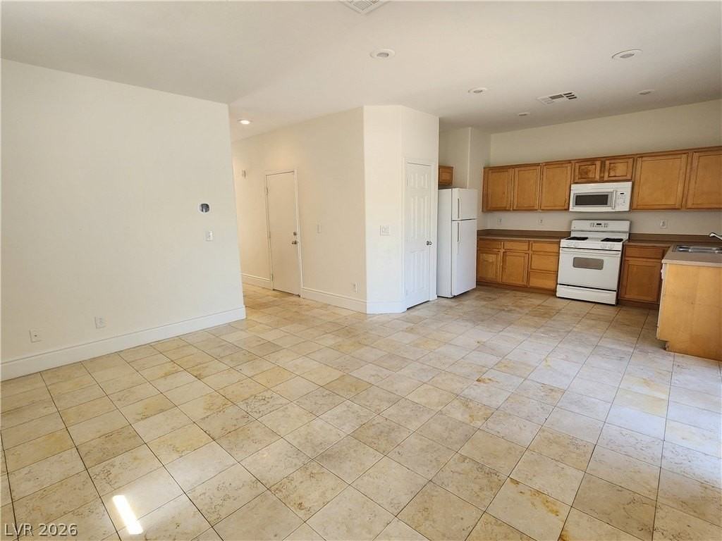 10544 Blanca Peak Ave - Photo 2 of 39
