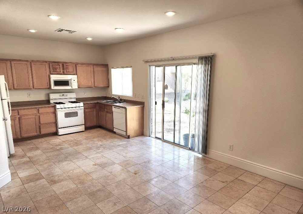 10544 Blanca Peak Ave - Photo 3 of 39
