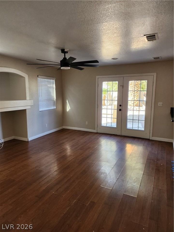 9352 Villa Tuscany Ave - Photo 7 of 38