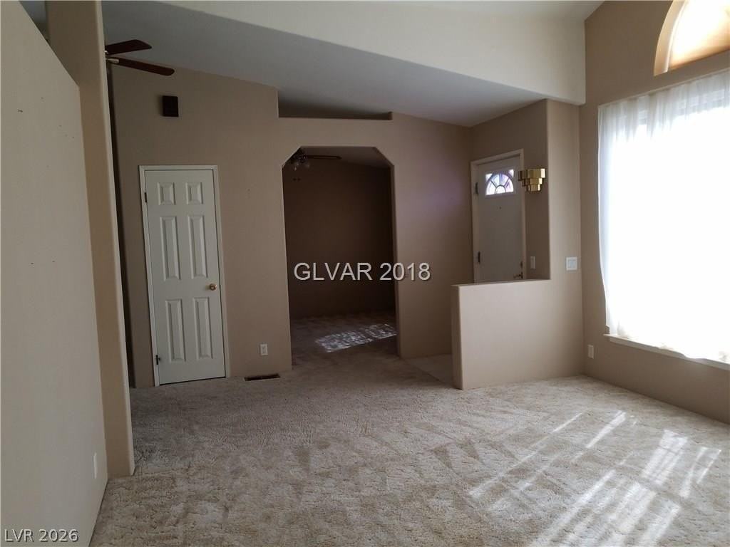 840 E Country Place Rd - Photo 2 of 19
