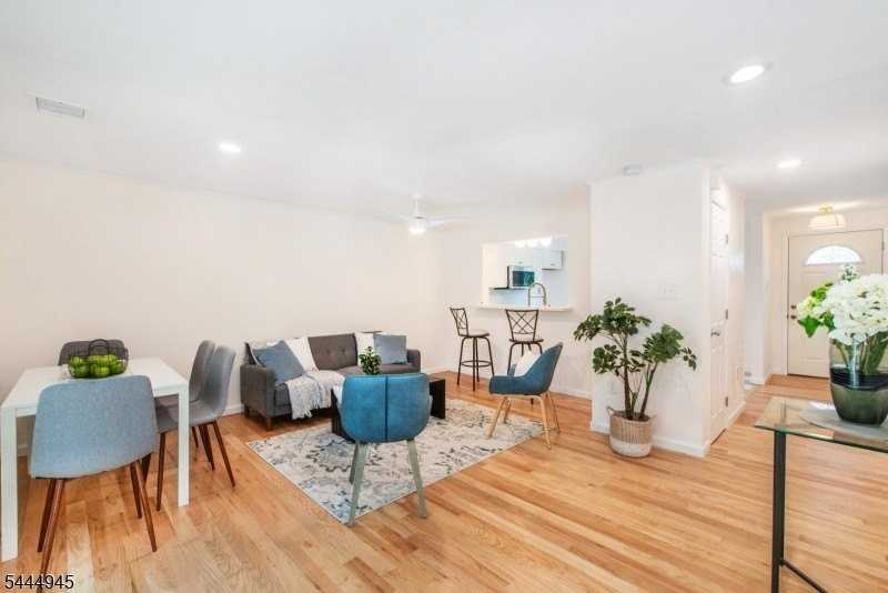 11 William St #B - Photo 4 of 19
