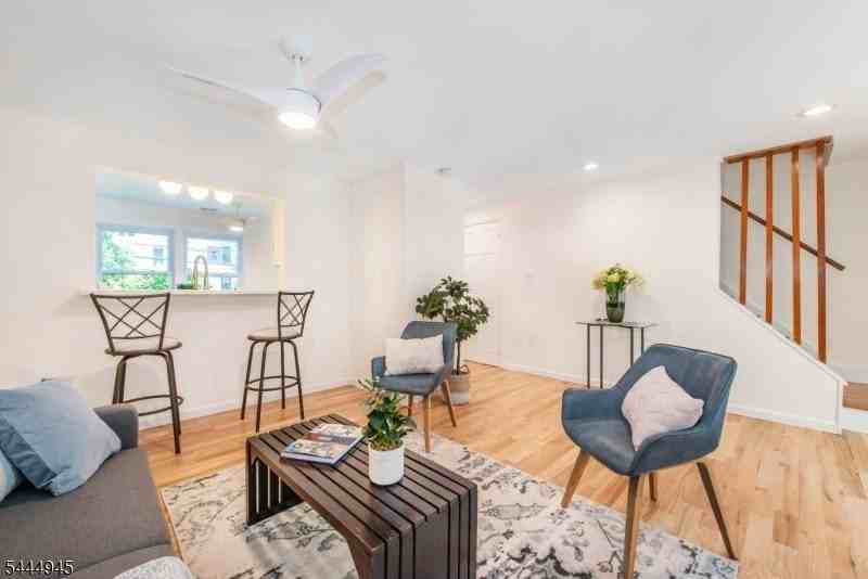 11 William St #B - Photo 5 of 19