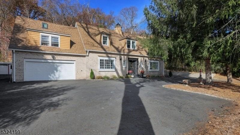 89 East Dr - Photo 2 of 40