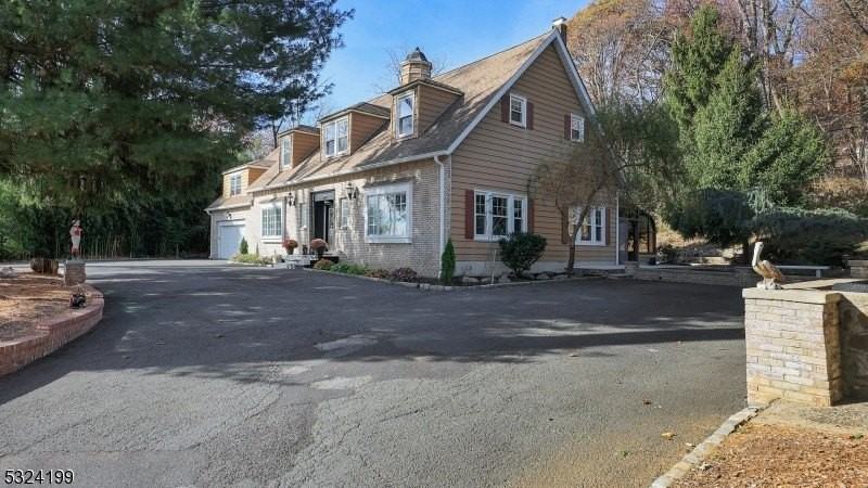 89 East Dr - Photo 3 of 40