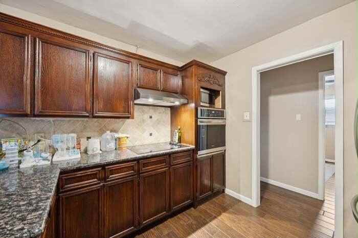 5290 Berard Circle - Photo 3 of 13