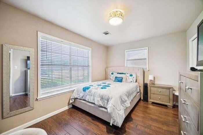 5290 Berard Circle - Photo 5 of 13