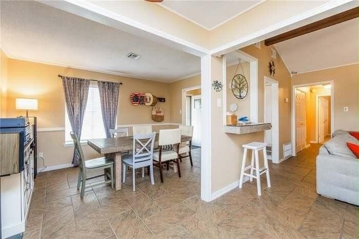 3173 Baybrook Dr - Photo 6 of 16
