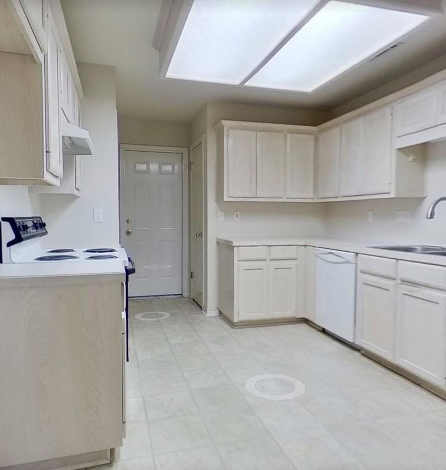 2500 Clover Valley Ln - Photo 3 of 10
