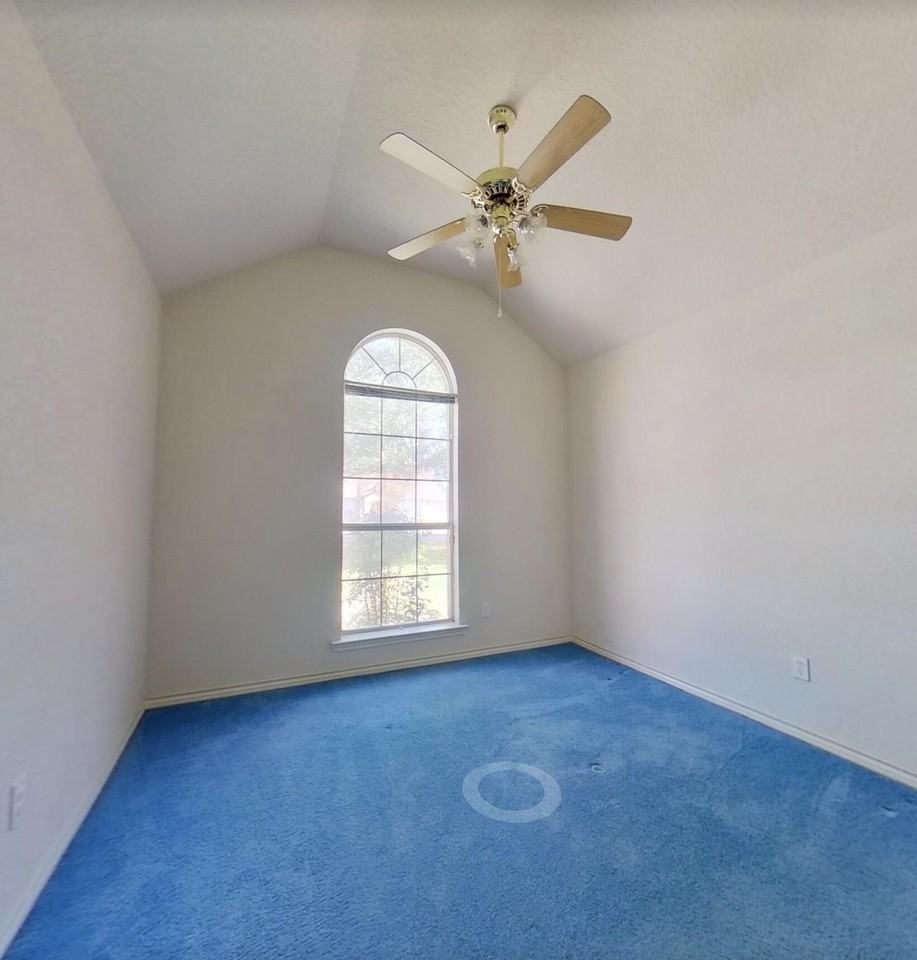 2500 Clover Valley Ln - Photo 6 of 10