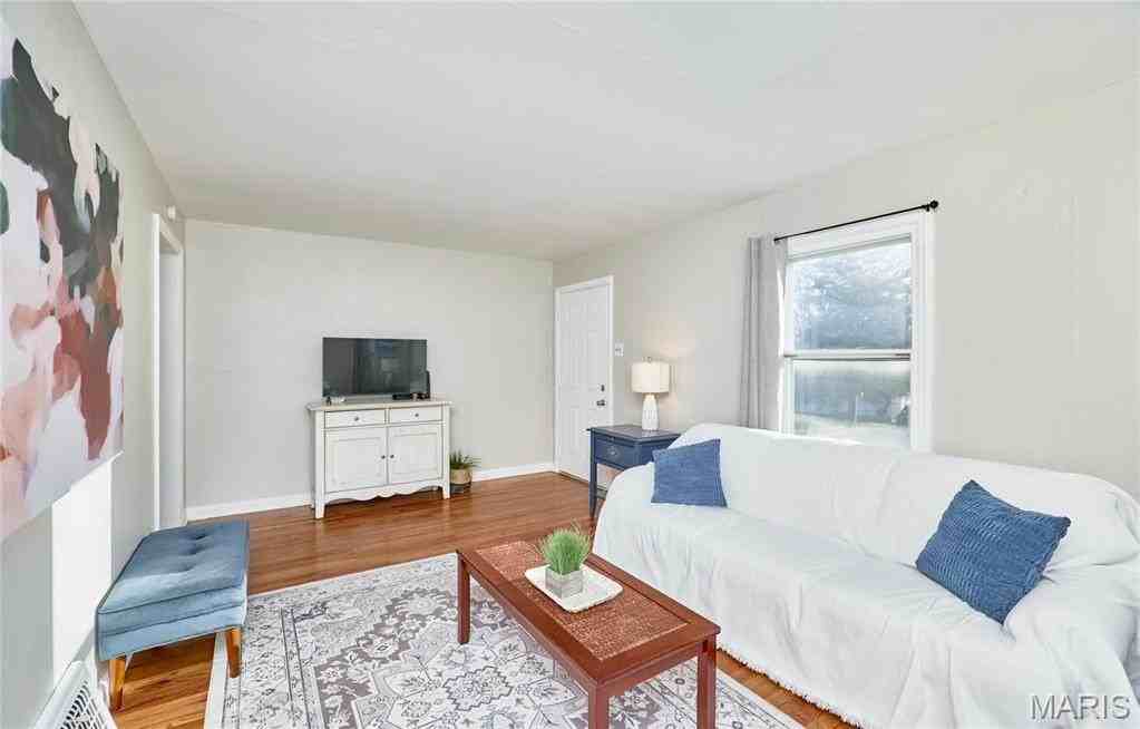 3135 La Vista Dr - Photo 3 of 14