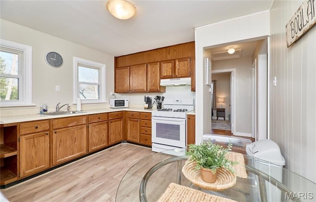 3135 La Vista Dr - Photo 6 of 14