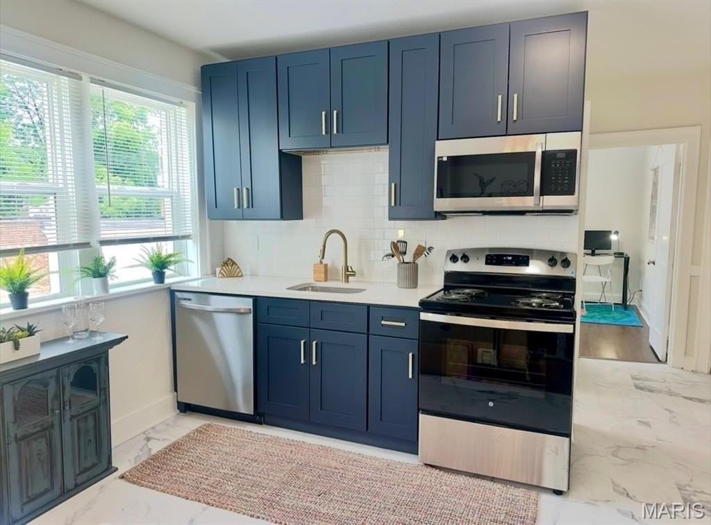5345 Quincy St #D - Photo 5 of 14