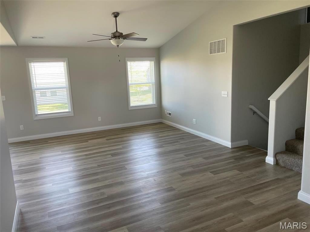 307 Meriadoc Ln - Photo 3 of 16