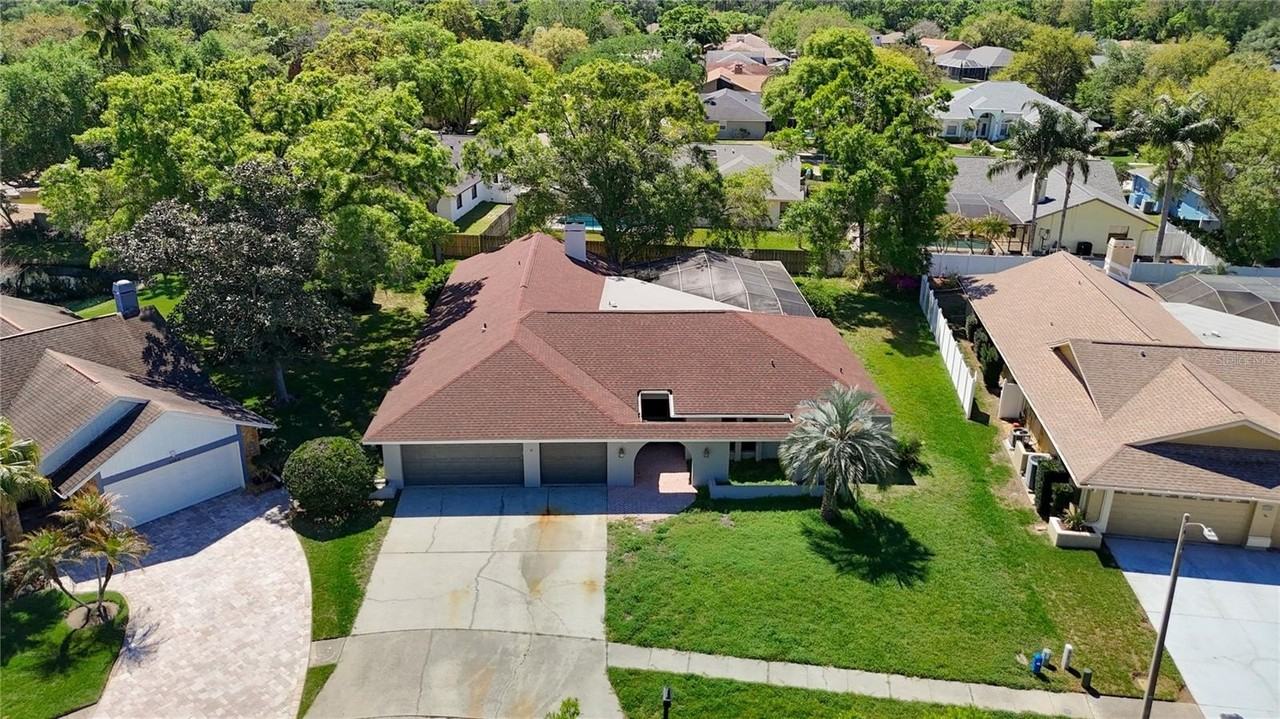 4072 Belmoor Dr - Photo 2 of 50