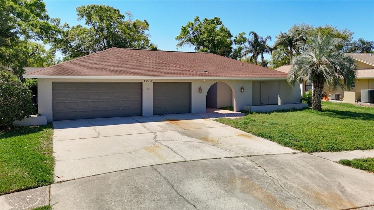 4072 Belmoor Dr - Photo 5 of 50