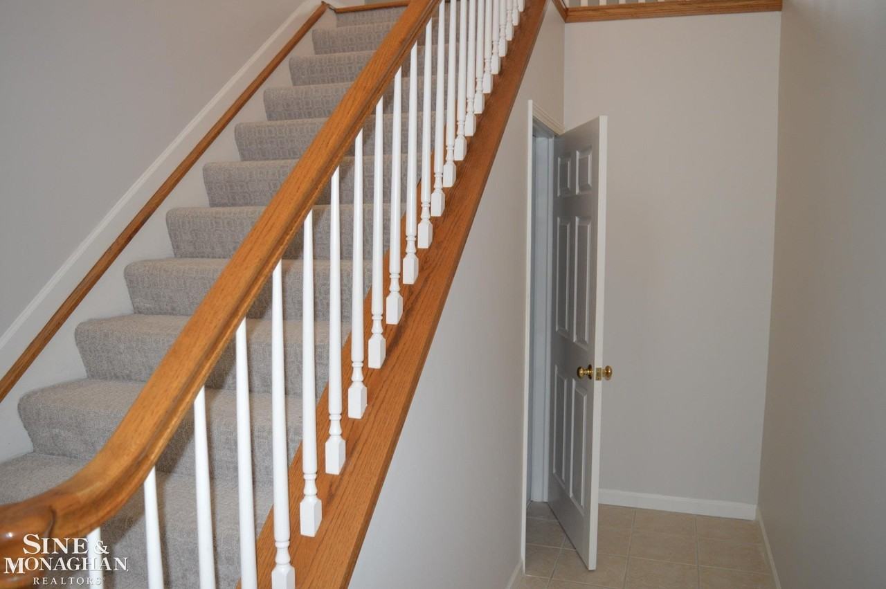 860 Neff Rd - Photo 2 of 50