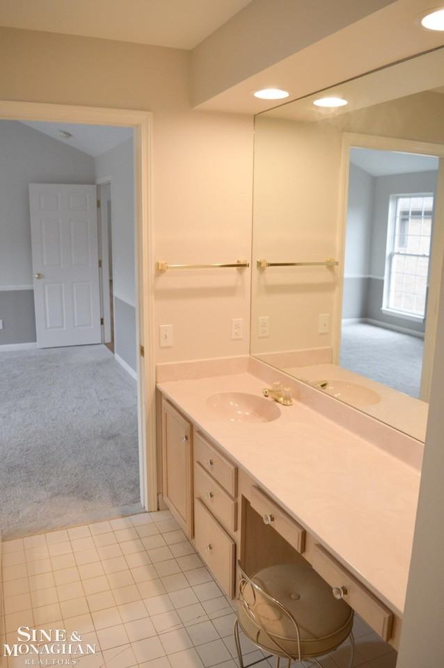 860 Neff Rd - Photo 4 of 50