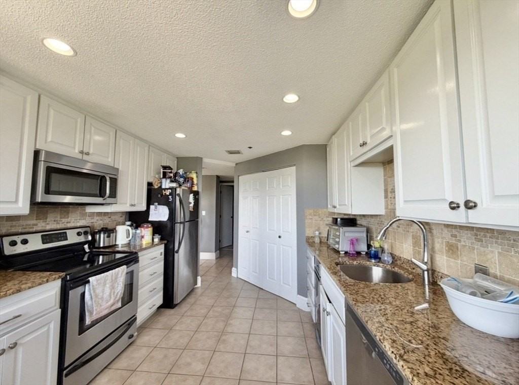 200 Burkhall St #710 - Photo 7 of 16