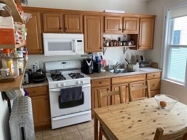 14 Magnus Ave #2 - Photo 4 of 19
