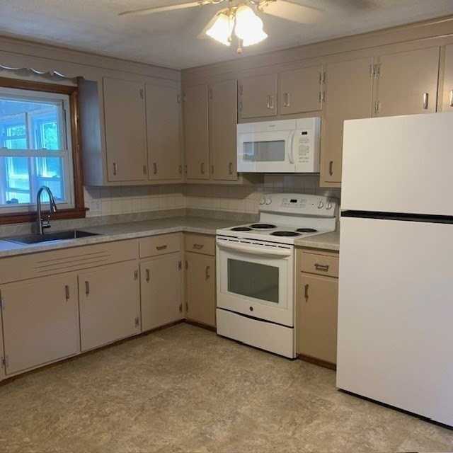 105 Salisbury St #105 - Photo 3 of 18