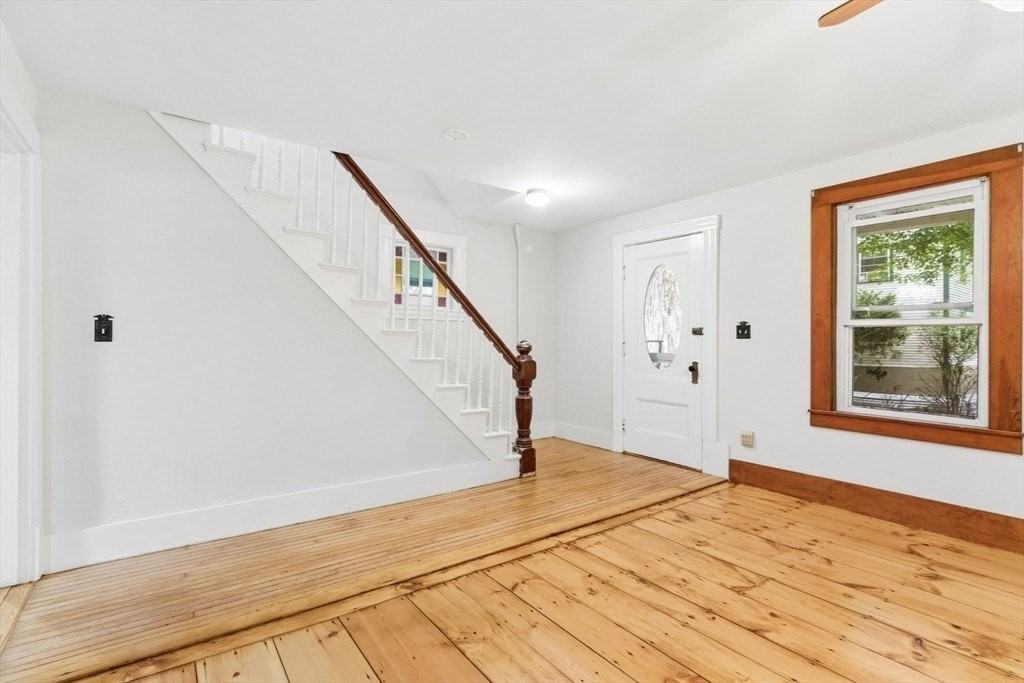 62 Glendale St - Photo 5 of 40