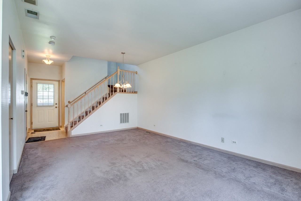 1216 Arapaho Ct #1216 - Photo 4 of 18