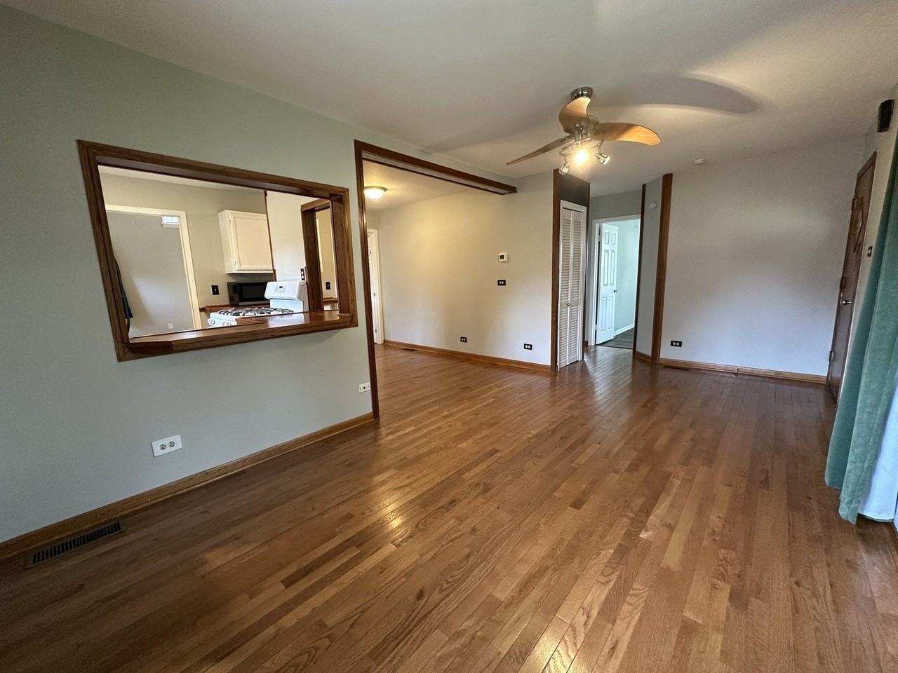 37 S Heather Dr - Photo 2 of 21
