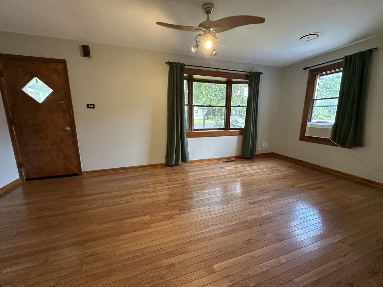 37 S Heather Dr - Photo 3 of 21