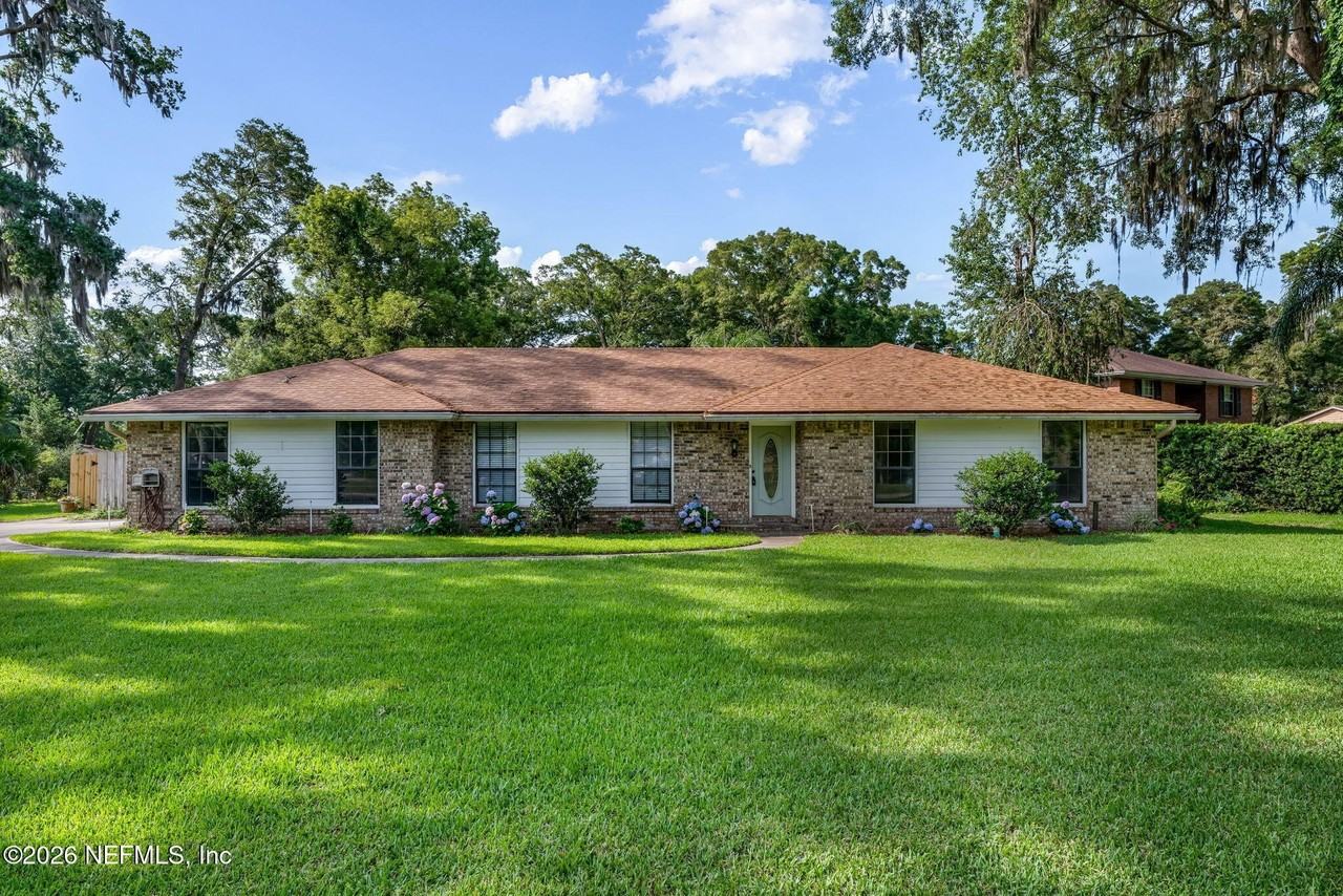13926 Spanish Marsh Ct - Photo 3 of 28