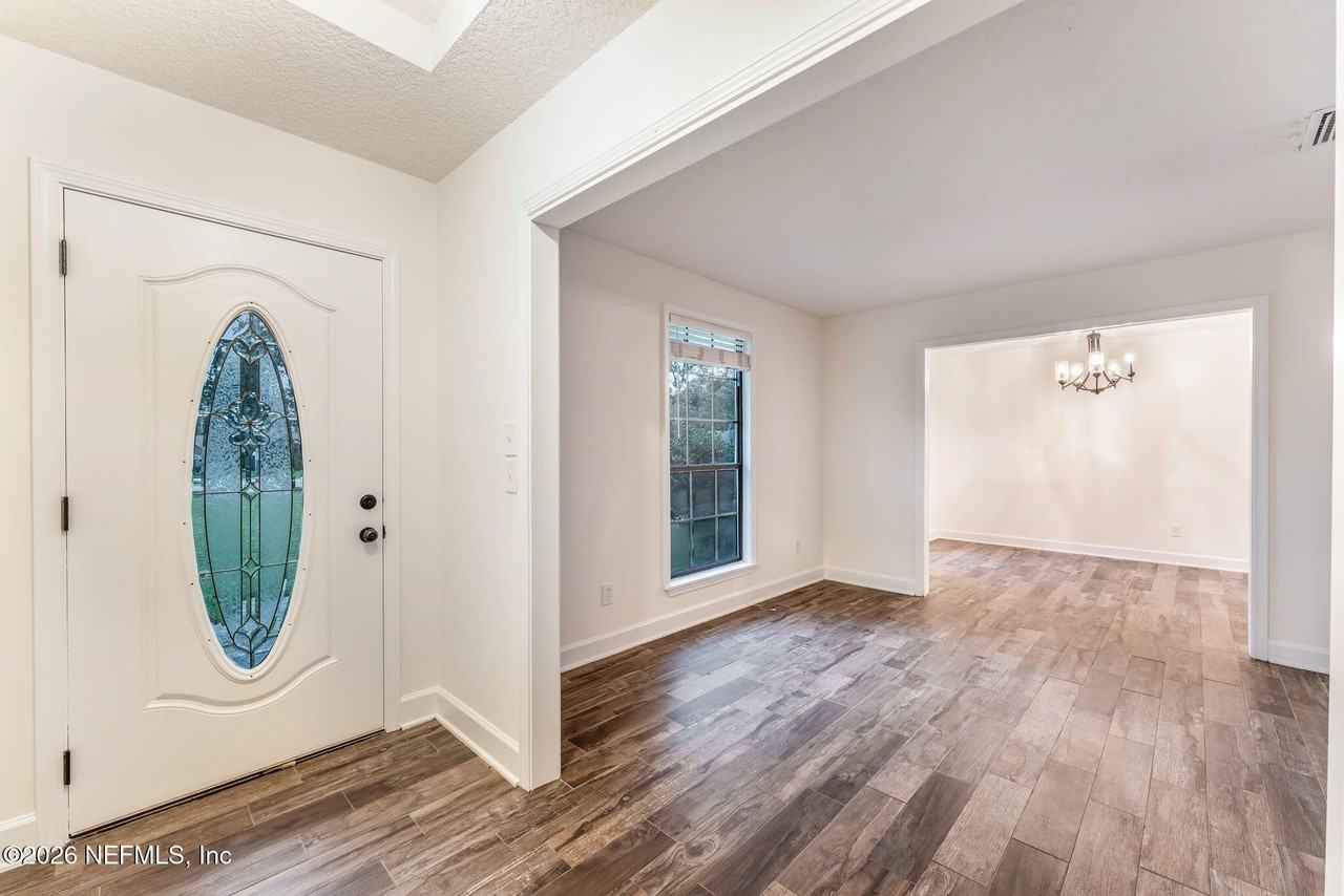 13926 Spanish Marsh Ct - Photo 4 of 28