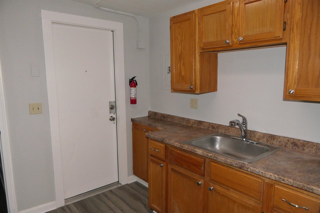 47 Federal St #1 - Photo 3 of 11