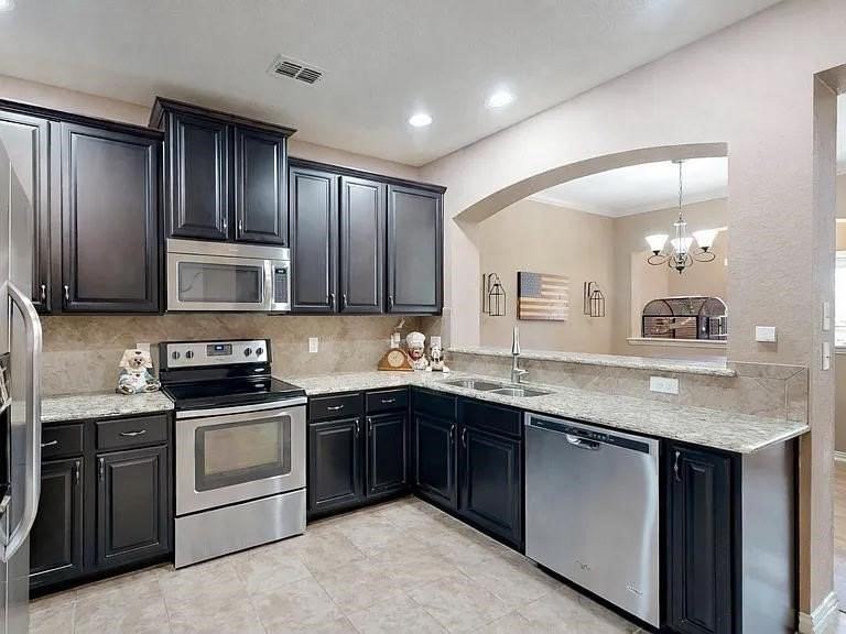 6948 Carrington Ln - Photo 5 of 10