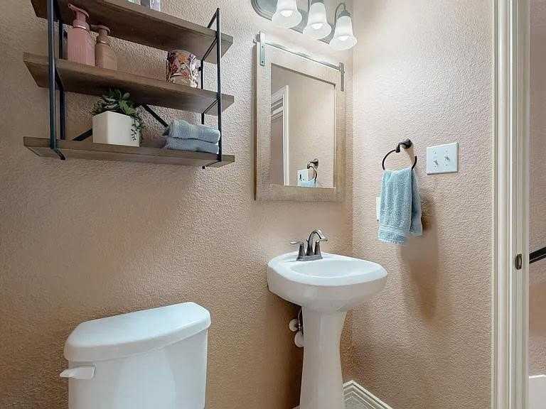 6948 Carrington Ln - Photo 7 of 10