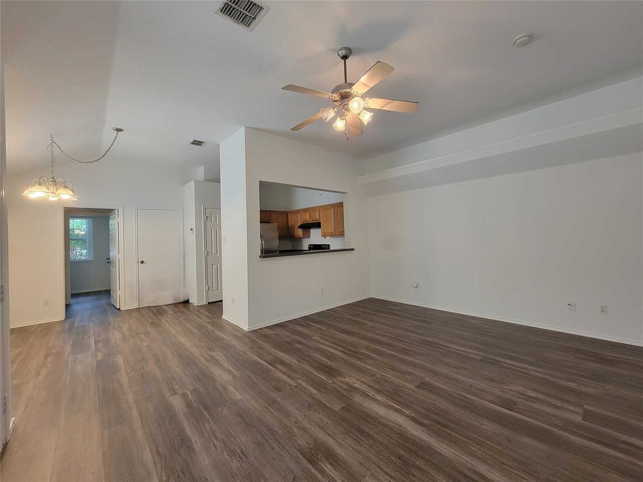 5203 Mountain Spring Trl - Photo 3 of 21